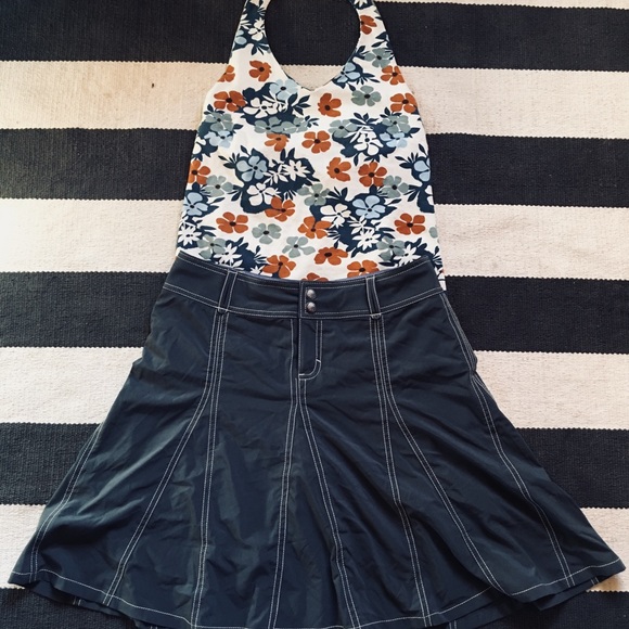 Tops - Floral halter top